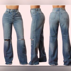 Cello Women's Light Blue Distressed High-Waist Straight Leg Jeans